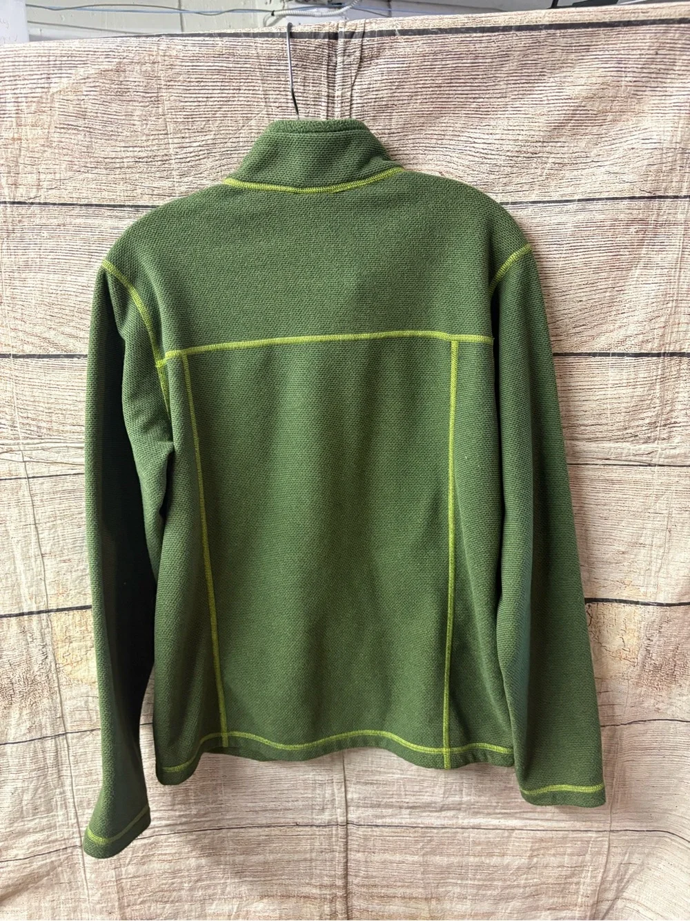 😍 hiThe North Face Olive Green Zip-Up Fleece Jacket with Yellow Accents